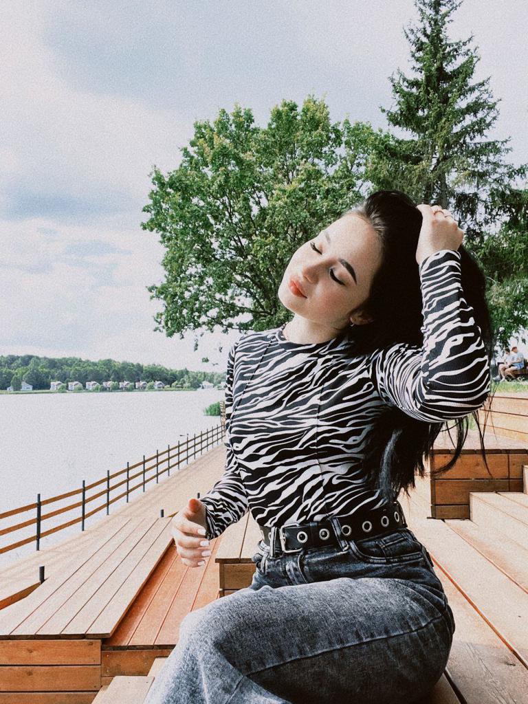 Содержанка Лилия 24 года желает познакомиться