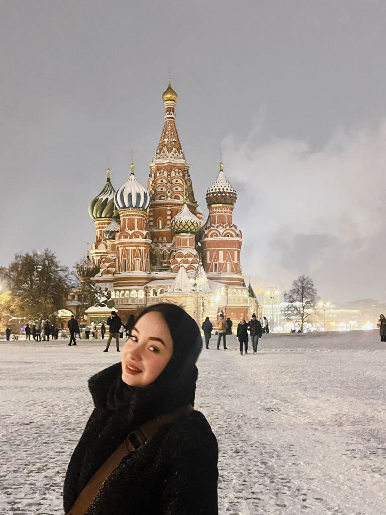 Содержанка Лилия 24 года желает познакомиться