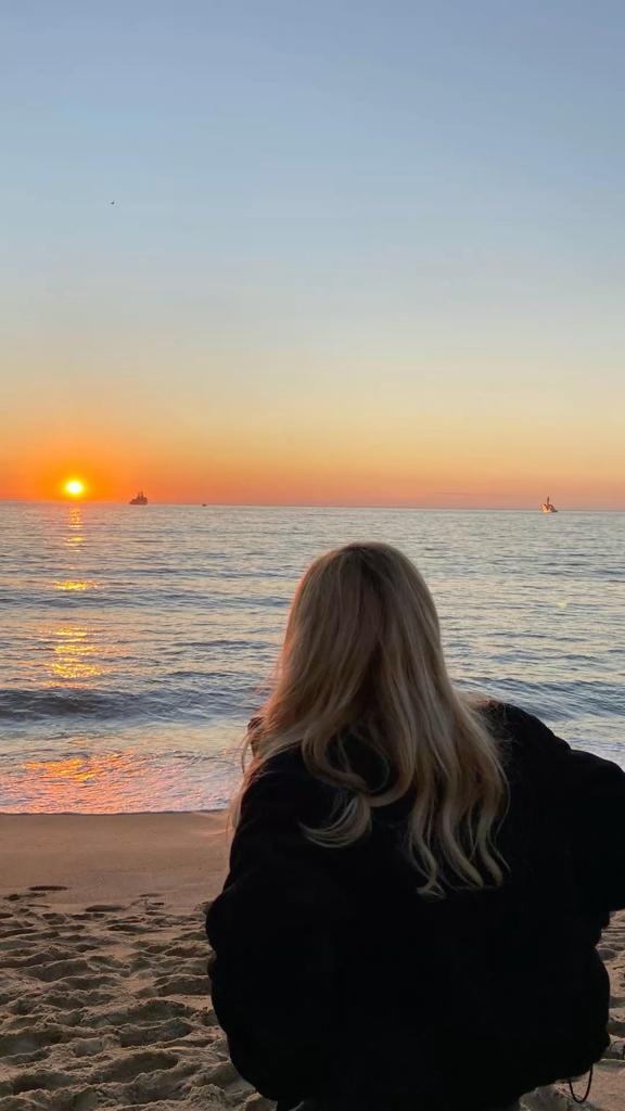 Содержанка Кристина 18 лет желает познакомиться