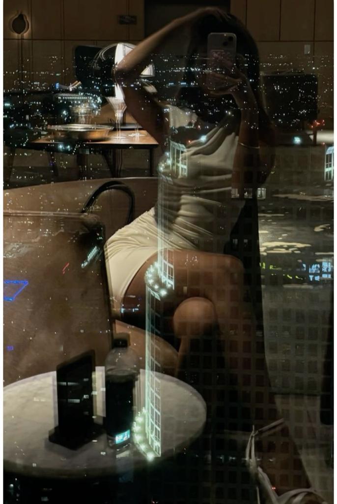 Содержанка Кристина 18 лет желает познакомиться