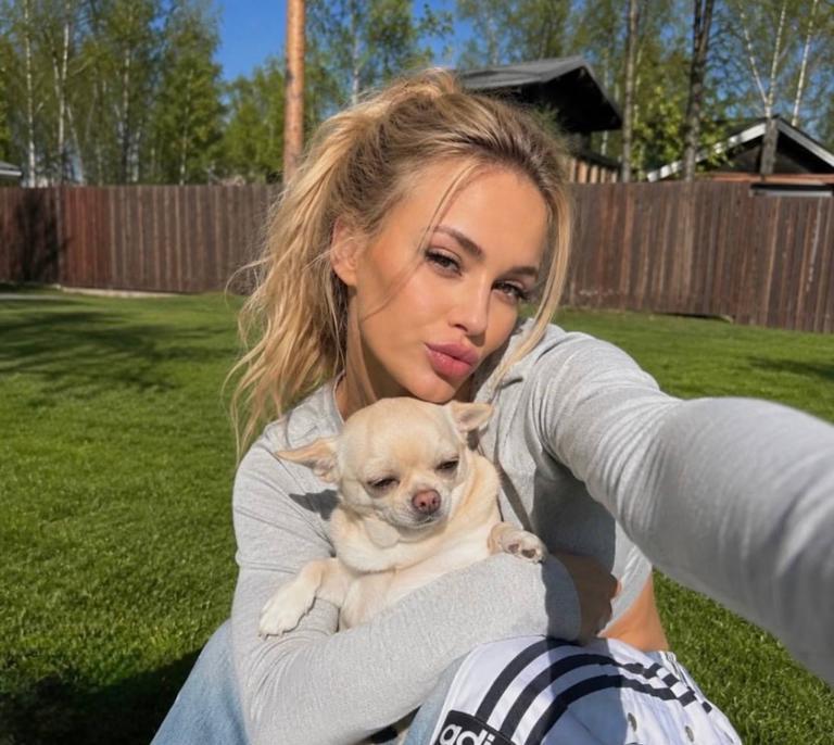 Содержанка alina 22 года желает познакомиться