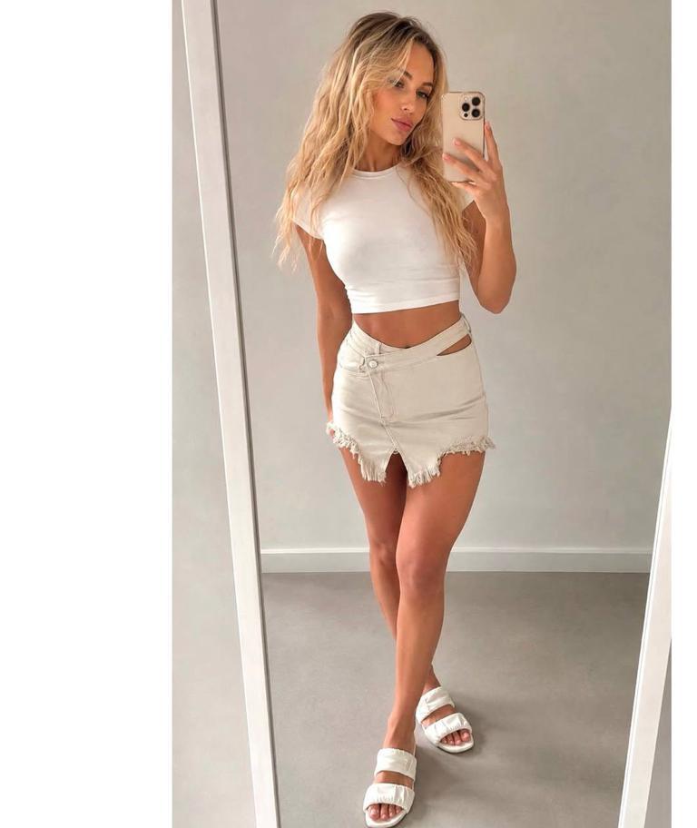Содержанка alina 22 года желает познакомиться
