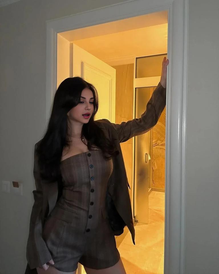 Содержанка Алиса 22 года желает познакомиться