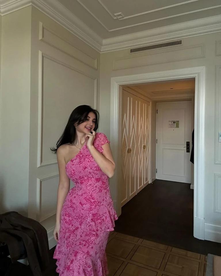 Содержанка Алиса 22 года желает познакомиться