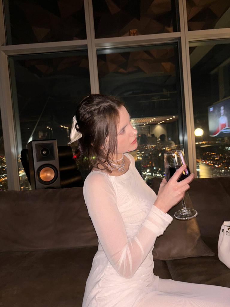 Содержанка 𝓐𝓷𝔂𝓪 20 лет желает познакомиться