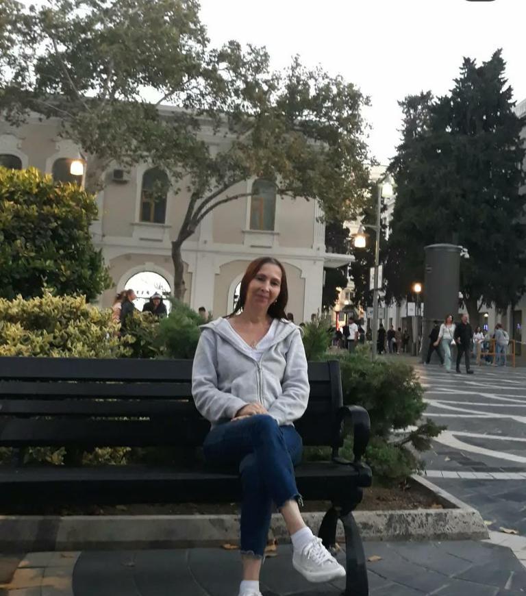 Содержанка Esmi 44 года желает познакомиться