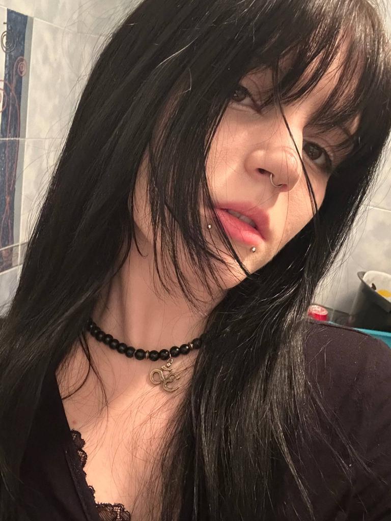 Содержанка кристи 20 лет желает познакомиться