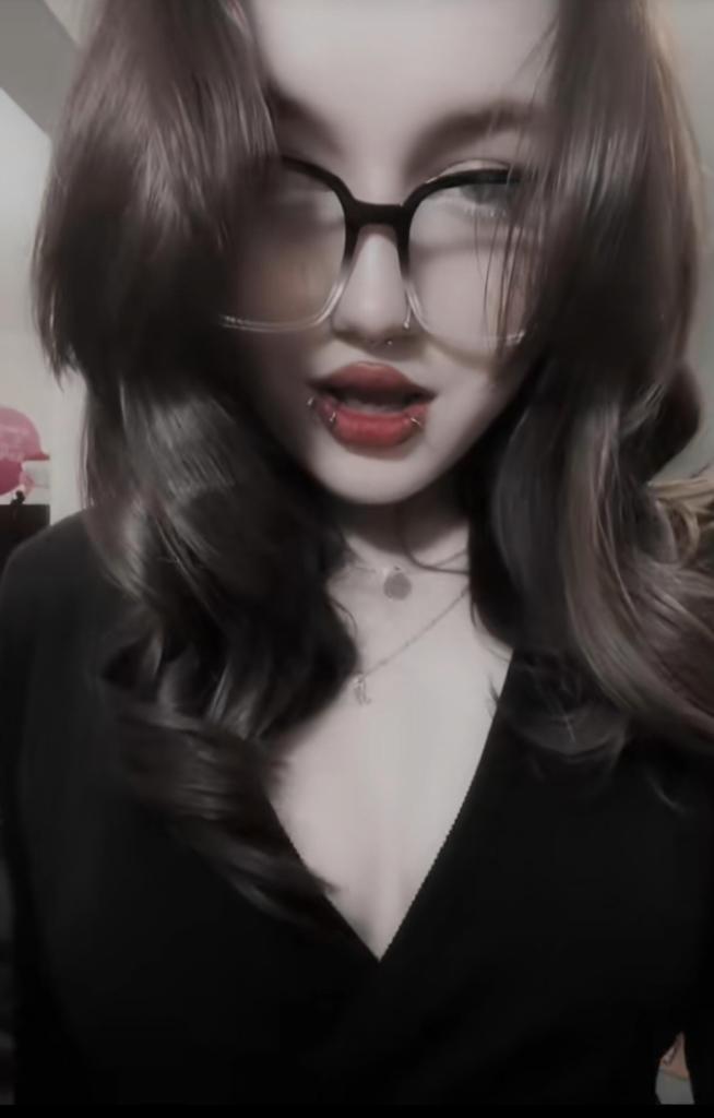 Содержанка Милана 20 лет желает познакомиться