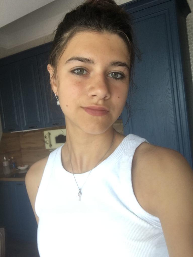 Содержанка Оля 22 года желает познакомиться