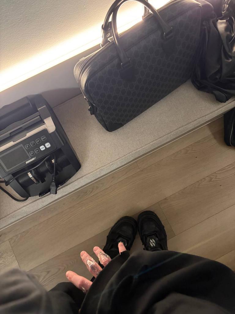 Содержанка Valeria  18 лет желает познакомиться