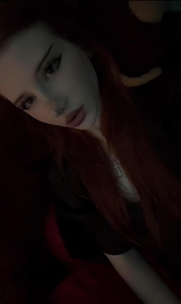 Содержанка Дарья 18 лет желает познакомиться