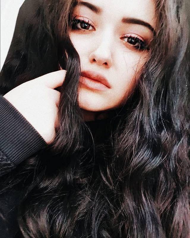 Содержанка Аня Скорая 28 лет желает познакомиться