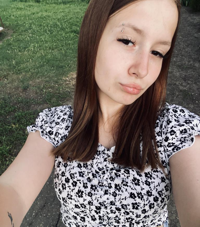 Содержанка Таисия  18 лет желает познакомиться