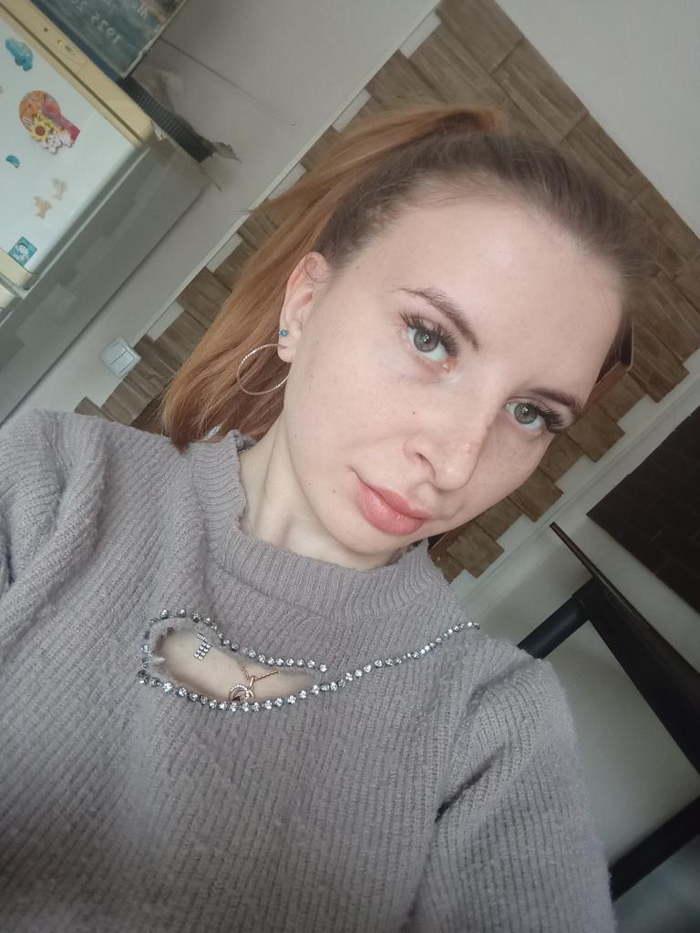Содержанка Екатерина  25 лет желает познакомиться