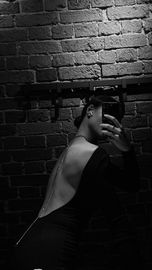 Содержанка Alexandra 18 лет желает познакомиться