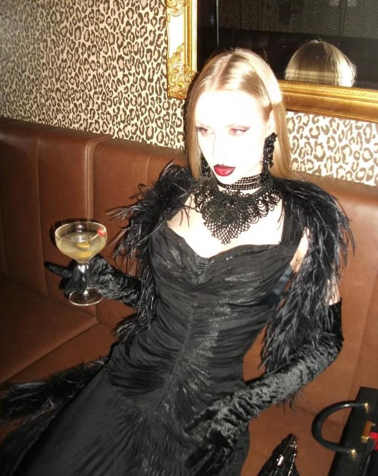 Содержанка Катя 21 год желает познакомиться