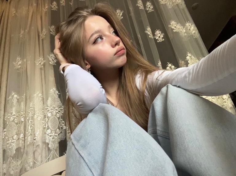 Содержанка Корделия 20 лет желает познакомиться