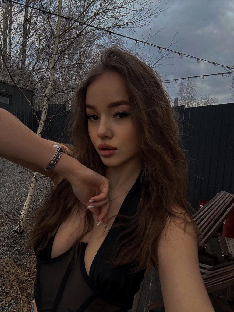 Содержанка Ксения 21 год желает познакомиться