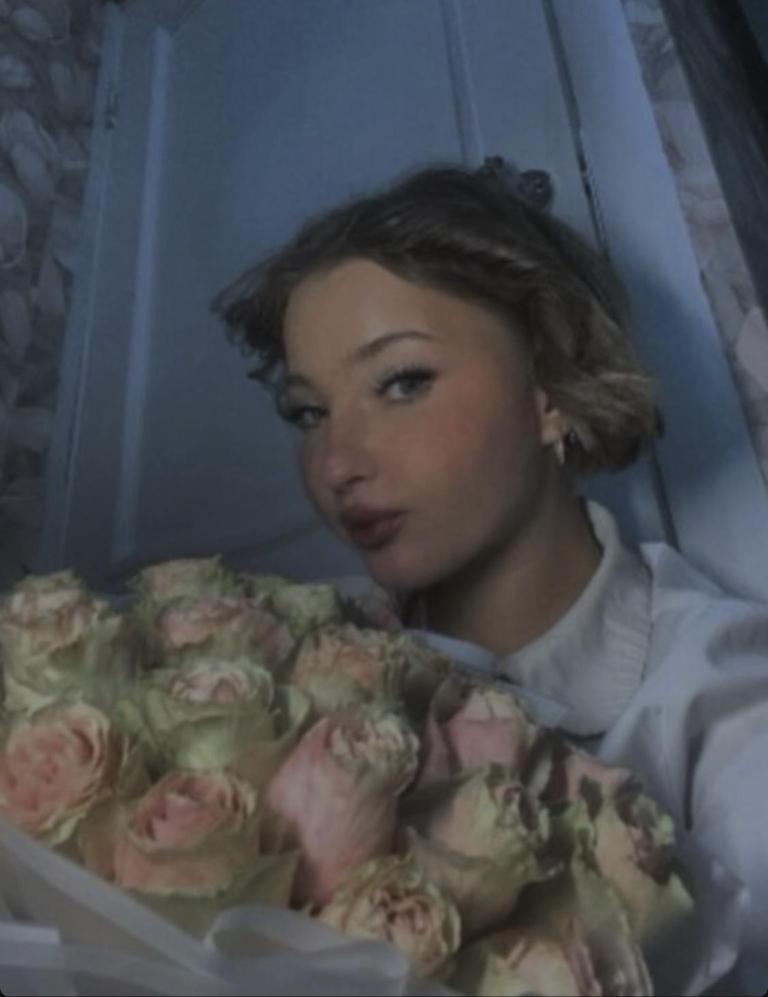 Содержанка Мария  20 лет желает познакомиться