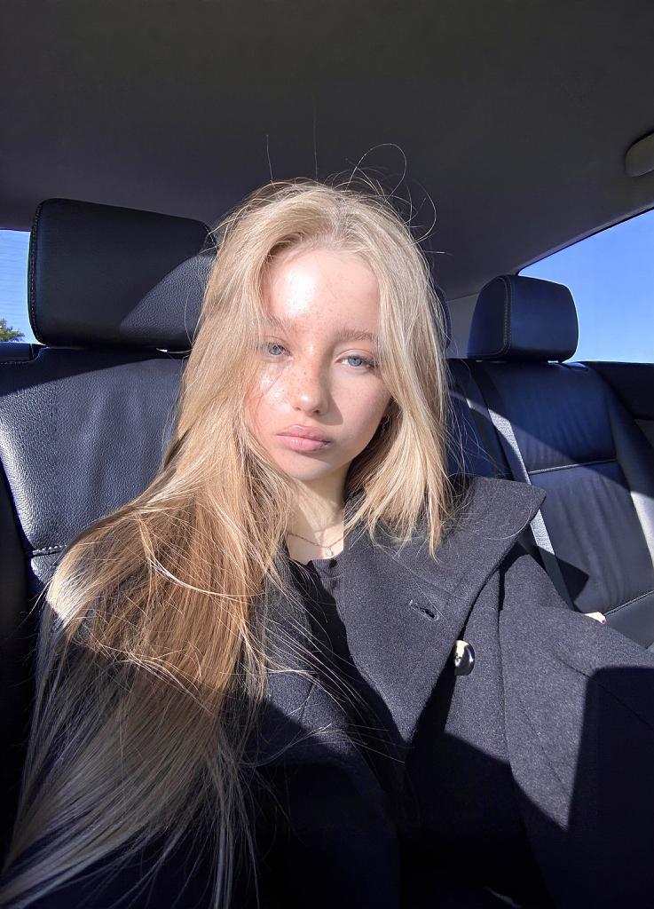 Содержанка Sofi 20 лет желает познакомиться
