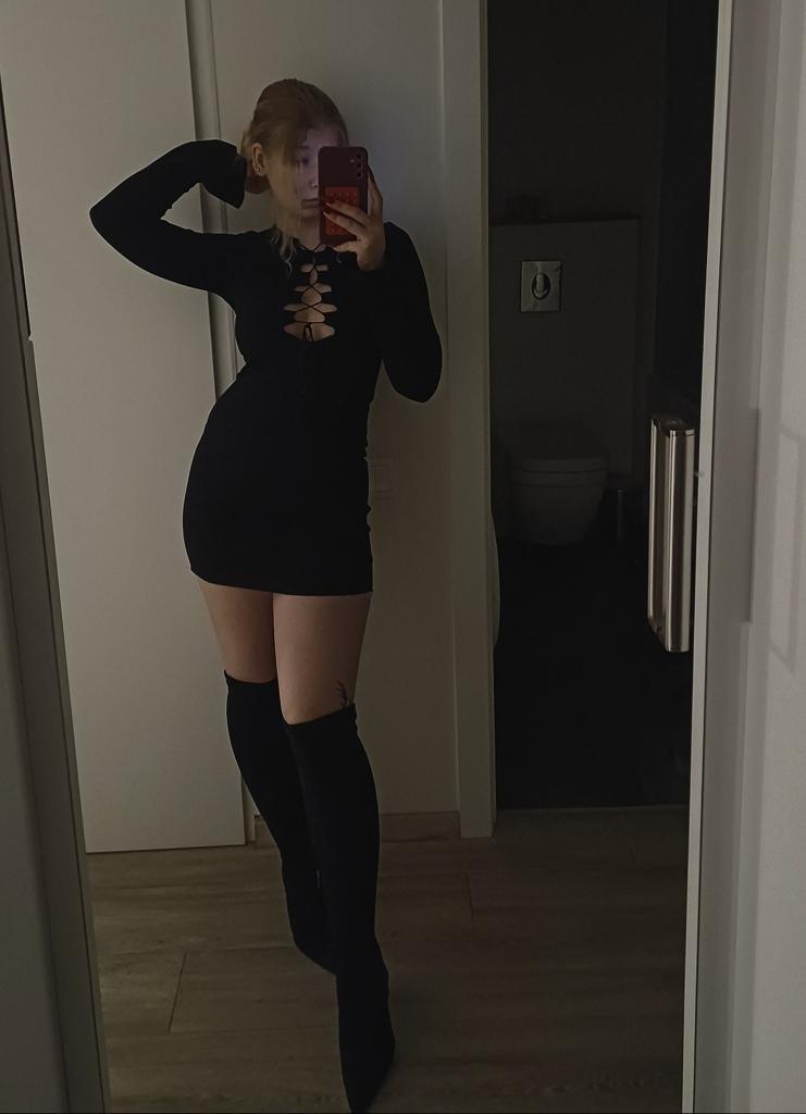 Содержанка Виолетта  18 лет желает познакомиться