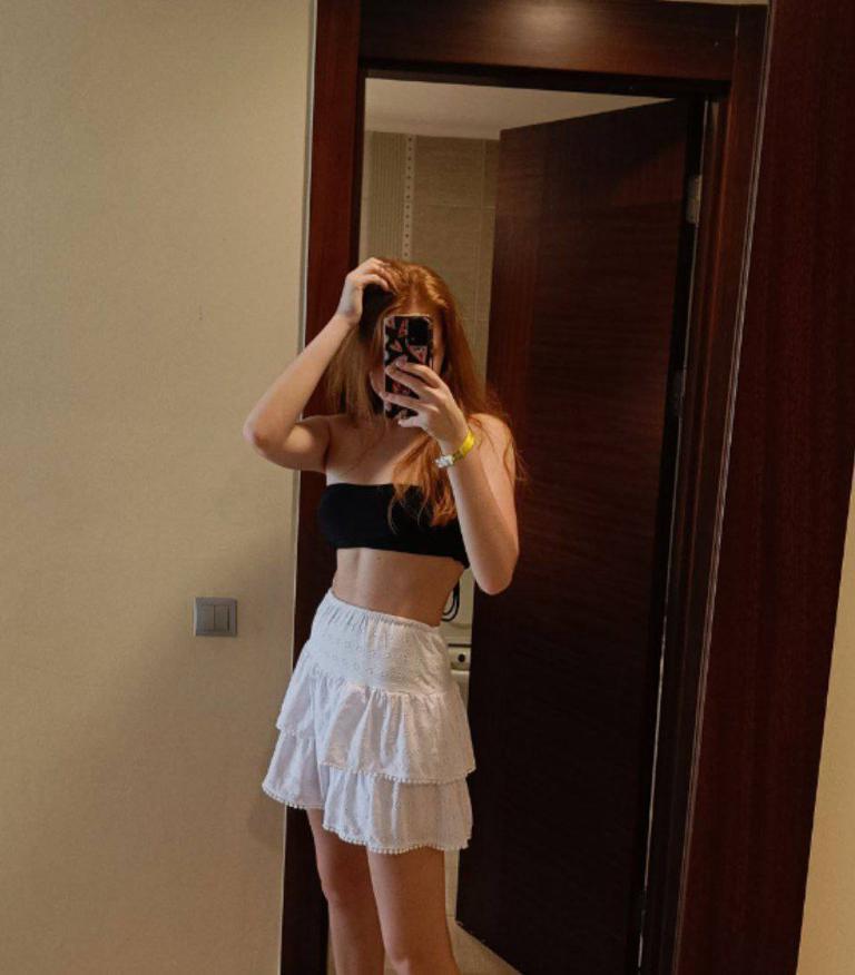 Содержанка Крис 23 года желает познакомиться