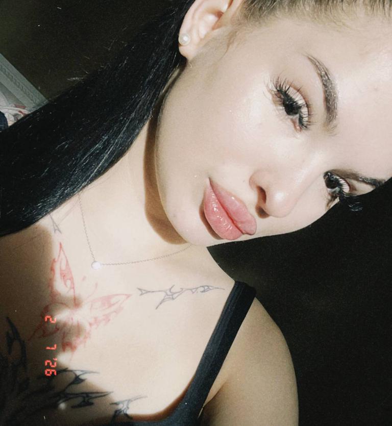 Содержанка Милена 20 лет желает познакомиться