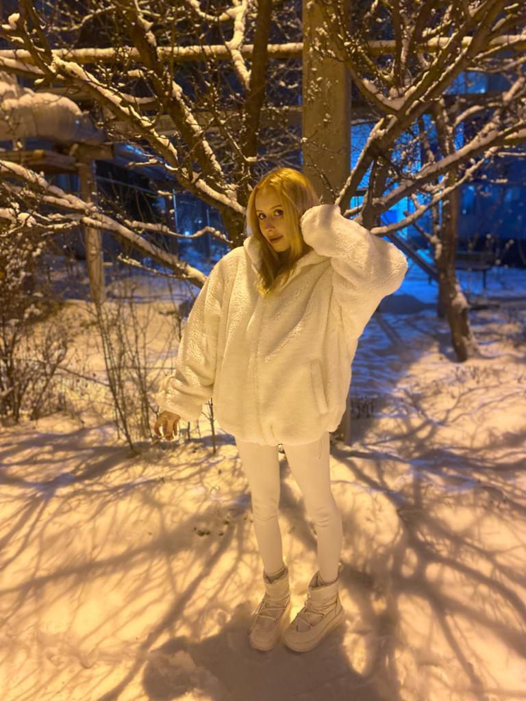 Содержанка Елена 25 лет желает познакомиться