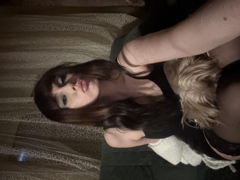 Содержанка Тория 18 лет желает познакомиться