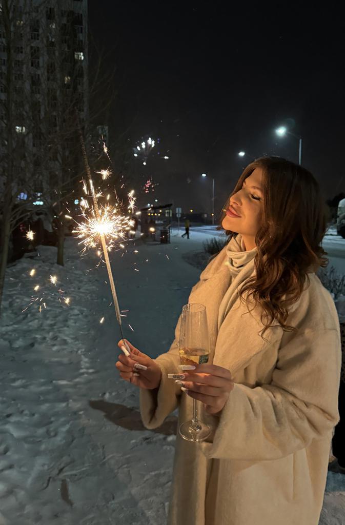 Содержанка Ева Мария 20 лет желает познакомиться