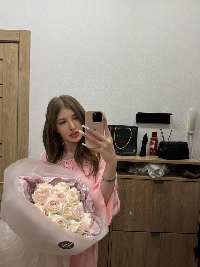 Содержанка Ева Мария 20 лет желает познакомиться