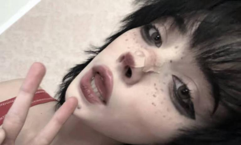 Содержанка chikory 18 лет желает познакомиться