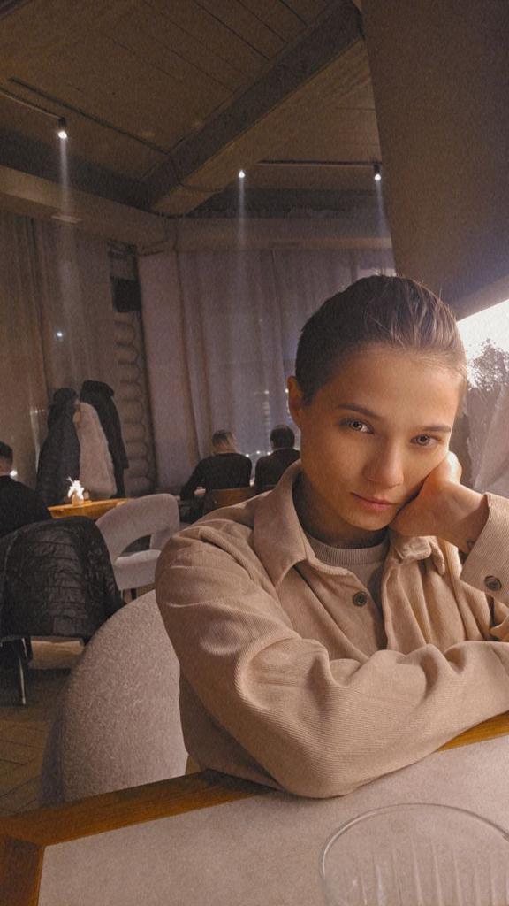 Содержанка Ди 28 лет желает познакомиться