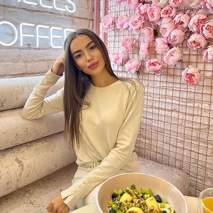 alina, 24 года, Москва - ищет спонсора, любовника, богатого мужчину #32277