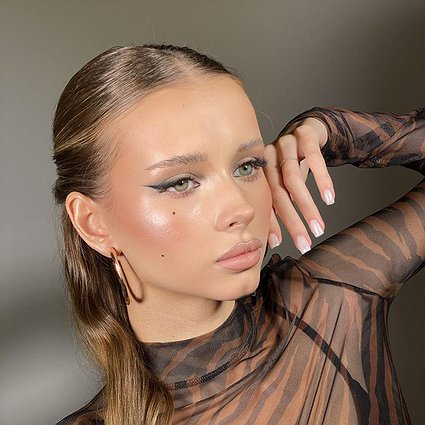 Содержанка Полина 19 лет